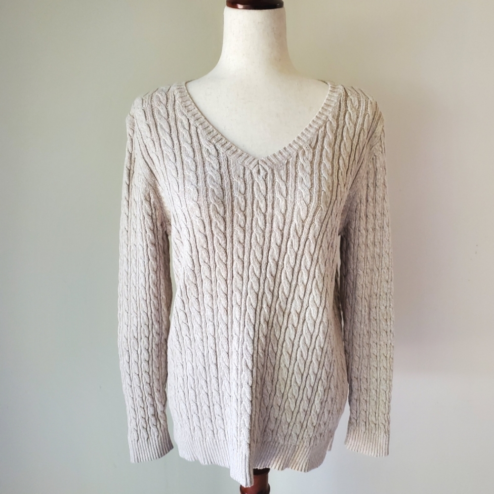Croft & Barrow Beige Classic Preppy V Neck Sweater Tan Medium Cable Knit